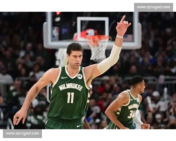 5 大 “屈才” 球星:布克居次席,字母哥成哄抢目标 5 大 “屈才” 球星:布克居次席,字母哥成哄抢目标